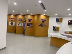 -杭州中沃沃尔沃4S店(滨江区店)