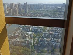 -天津梅江中心皇冠假日酒店