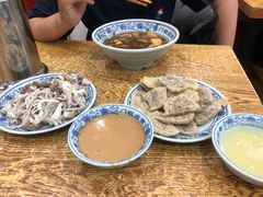 卤煮火烧-门框胡同百年卤煮(新街口店)