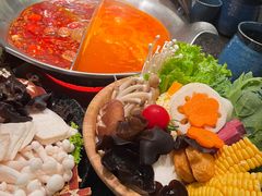 -湊湊火锅·茶憩(打浦桥日月光店)