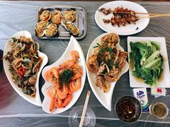 -覃记海鲜美食餐厅