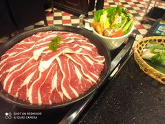 -一哥澳门豆捞 · 十七年经典澳门火锅(四季天地店)