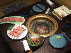 -山川小町·极番烧肉(新地假日广场店)