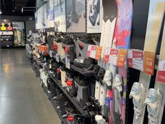 -迪卡侬(西三旗店)