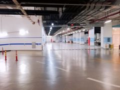 -虹桥天地-停车场