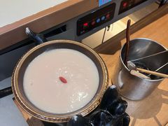 -老牌坊云南鱼豆花火锅(哈西万达店)