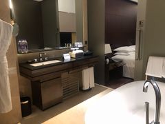 -广州天河希尔顿酒店