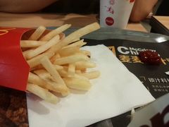 中薯-麦当劳(长兴路万达店)