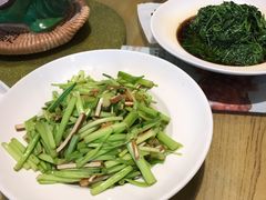 水芹香干-吴越荣记苏州菜·松鼠桂鱼100%活鱼现做(斜塘老街店)