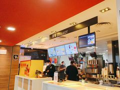 -麦当劳(汉口火车站候车室店)
