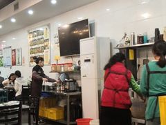 大堂-牛一煲美食(江高店)