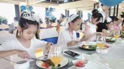 -胡贝儿形体礼仪女子学堂