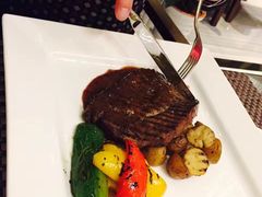 -上海滴水湖皇冠假日酒店