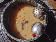-峰瑞藏地美食·石锅鸡·牦牛肉(大昭寺品牌店)