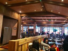 大堂-横琴湾畔餐厅(长隆海洋王国白鲸剧场店)