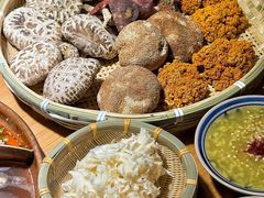 -洱火云南酸菜牛肉火锅(石景山当代商城店)