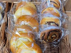 -yeast面包店