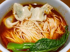 麻辣馄饨小面-南小馆(迪士尼小镇店)