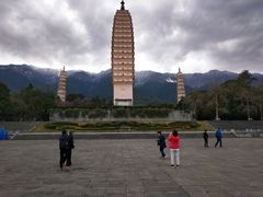 -三塔倒影公园