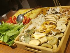 -宣威山野人家·云南菜·菌火锅(金碧店)