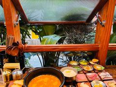 -银米·云南传统过桥米线(双廊黑金冠店)