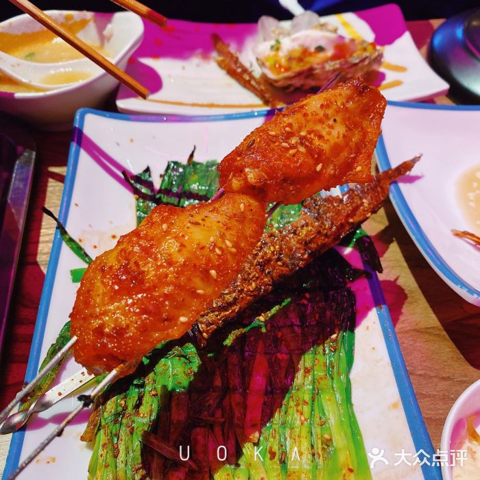 宴誉恋海·名蚝盛宴烧烤酒馆(总统府1912店)炒鸡中翅图片