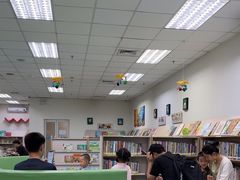 -南山图书馆(常兴路店)