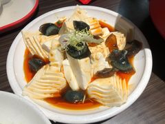 皮蛋豆腐-胖哥俩肉蟹煲(湖滨银泰in77店)