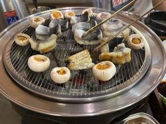 -围炉肉舍•炭烤活鳗•丹东海鲜烤肉(步行街店)