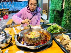 -金鼎雪山牦牛杂火锅(理县总店)