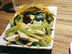 -平娃三宝烧烤·面食(南小街店)