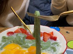 士多啤梨芒果绿茶拉面-甜心妈妈·榴莲星级糖水(北京路总店)