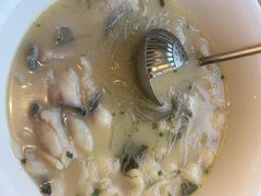 -严记小天府酸菜鱼(西四路店)