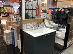 -百安居装修建材卖场(泰然店)