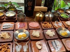 -银米·云南传统过桥米线(双廊黑金冠店)
