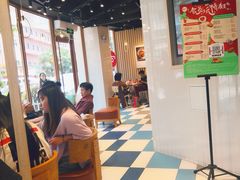 大堂-85度C(生甜甜圈研究工坊·上海平凉店)