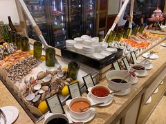-大中华希尔顿酒店-念自助餐·嗨啤·小龙虾