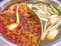 -沸炉重庆老火锅(军事博物馆店)