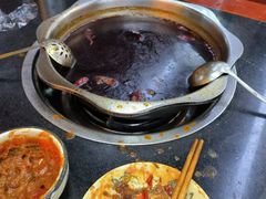 -重庆楊門机场老火锅(20年老店两路总店)