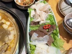 -顶顶汤火牛排火锅·经典铜锅涮肉