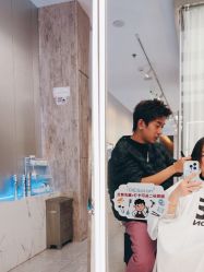 -PE SALON