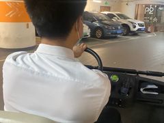 -兴业太古汇·停车场