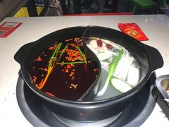 -钢管厂五区小郡肝串串香(奥克斯广场锦城万达店)