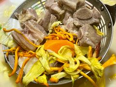 -洱火云南酸菜牛肉火锅(石景山当代商城店)