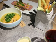 -穹六人间 people 6(岳阳路店)