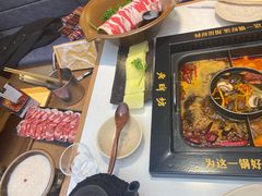 -老牌坊云南鱼豆花火锅(哈西万达店)