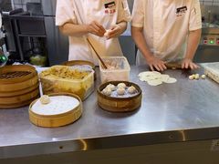 -馋三尺蟹粉小笼(人民广场店)