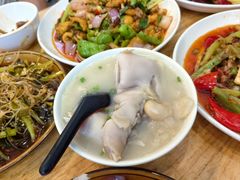 -雷祖芳老妈蹄花店