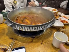 -喇喇排骨火锅·传统韩式脊骨汤(望京西园总店)