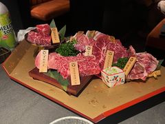 -铭牛烧肉·和牛海鲜自助(高新月牙湖店)